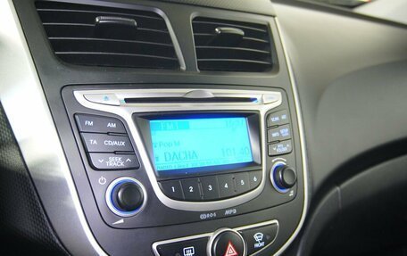 Hyundai Solaris II рестайлинг, 2014 год, 925 000 рублей, 12 фотография