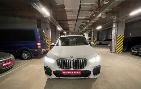 BMW X5, 2018 год, 5 400 000 рублей, 1 фотография
