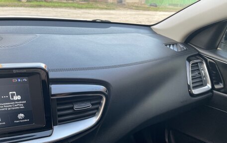 KIA cee'd III, 2018 год, 1 390 000 рублей, 24 фотография