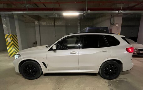 BMW X5, 2018 год, 5 400 000 рублей, 2 фотография