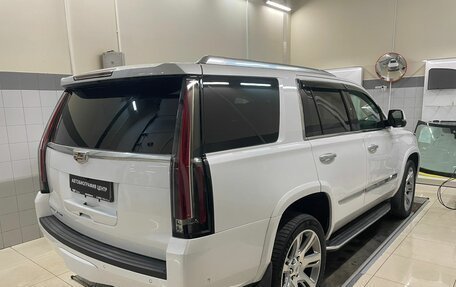 Cadillac Escalade IV, 2018 год, 4 490 000 рублей, 2 фотография