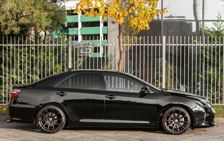 Toyota Camry, 2015 год, 2 090 000 рублей, 2 фотография