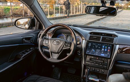 Toyota Camry, 2015 год, 2 090 000 рублей, 6 фотография