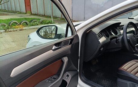 Volkswagen Passat B8 рестайлинг, 2017 год, 2 100 000 рублей, 8 фотография