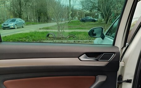 Volkswagen Passat B8 рестайлинг, 2017 год, 2 100 000 рублей, 12 фотография