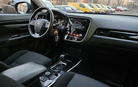 Mitsubishi Outlander III рестайлинг 3, 2020 год, 2 649 000 рублей, 9 фотография