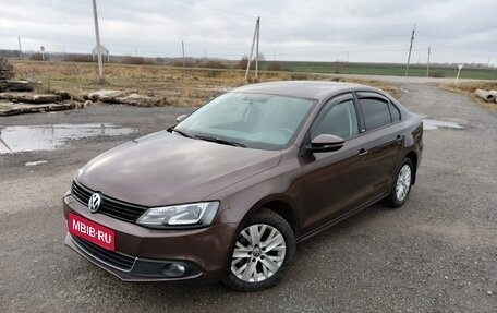 Volkswagen Jetta VI, 2014 год, 999 000 рублей, 1 фотография