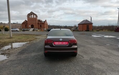 Volkswagen Jetta VI, 2014 год, 999 000 рублей, 3 фотография