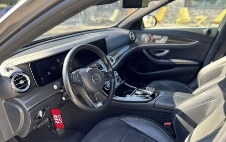 Mercedes-Benz E-Класс, 2016 год, 3 300 000 рублей, 10 фотография