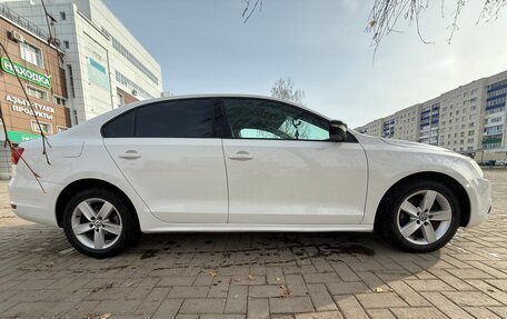 Volkswagen Jetta VI, 2013 год, 920 000 рублей, 5 фотография
