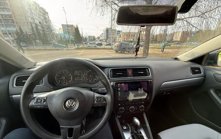 Volkswagen Jetta VI, 2013 год, 920 000 рублей, 11 фотография