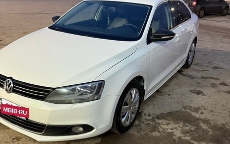 Volkswagen Jetta VI, 2013 год, 920 000 рублей, 13 фотография