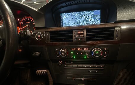 BMW 3 серия, 2011 год, 1 400 000 рублей, 14 фотография