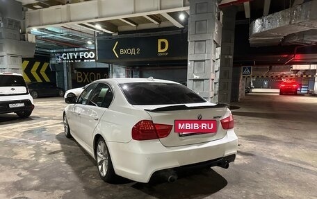 BMW 3 серия, 2011 год, 1 400 000 рублей, 3 фотография