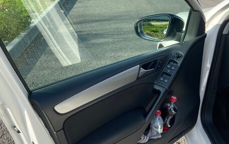 Volkswagen Golf VI, 2011 год, 900 000 рублей, 11 фотография