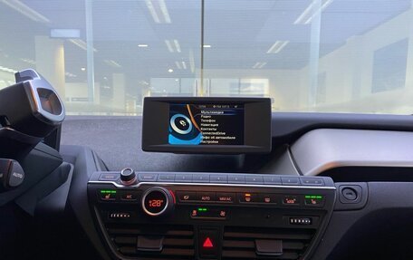 BMW i3 I01 рестайлинг, 2017 год, 1 789 000 рублей, 15 фотография