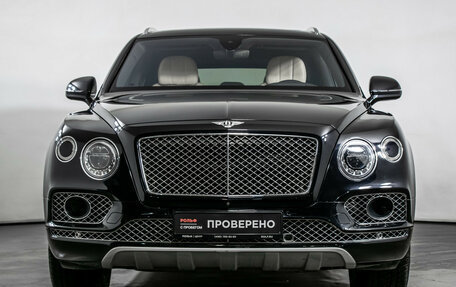 Bentley Bentayga I, 2016 год, 9 990 000 рублей, 2 фотография