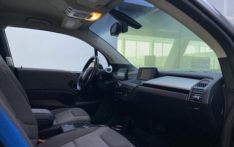 BMW i3 I01 рестайлинг, 2017 год, 1 789 000 рублей, 11 фотография