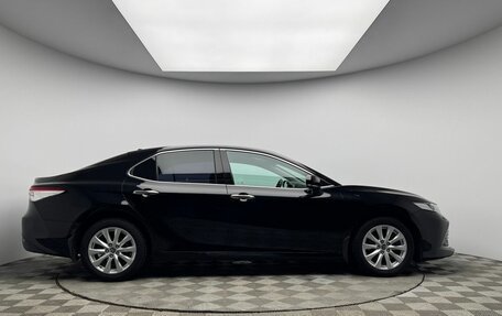 Toyota Camry, 2019 год, 2 990 000 рублей, 4 фотография