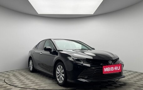 Toyota Camry, 2019 год, 2 990 000 рублей, 3 фотография