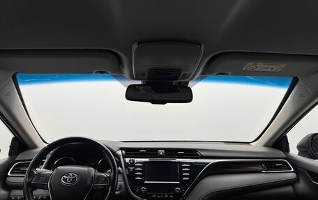 Toyota Camry, 2019 год, 2 990 000 рублей, 17 фотография