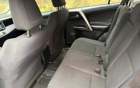 Toyota RAV4, 2017 год, 2 290 000 рублей, 5 фотография