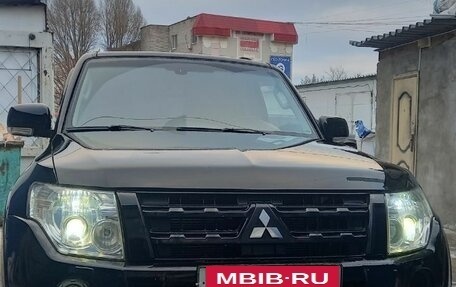 Mitsubishi Pajero IV, 2012 год, 2 550 000 рублей, 2 фотография