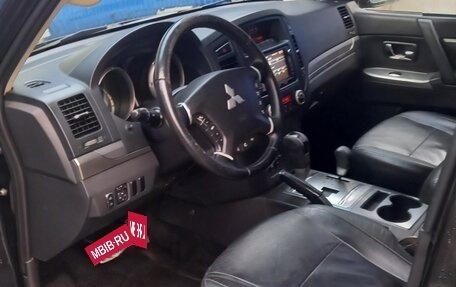 Mitsubishi Pajero IV, 2012 год, 2 550 000 рублей, 17 фотография