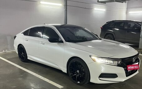 Honda Accord IX рестайлинг, 2019 год, 1 900 000 рублей, 1 фотография