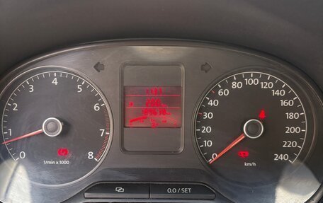 Volkswagen Polo VI (EU Market), 2011 год, 550 000 рублей, 10 фотография