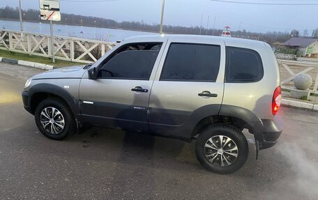 Chevrolet Niva I рестайлинг, 2012 год, 400 000 рублей, 7 фотография
