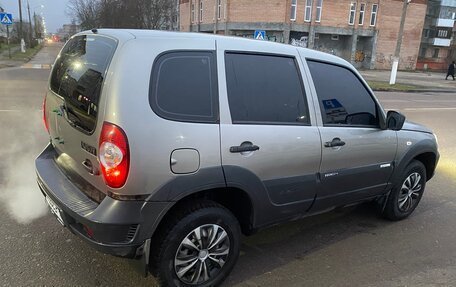 Chevrolet Niva I рестайлинг, 2012 год, 400 000 рублей, 5 фотография