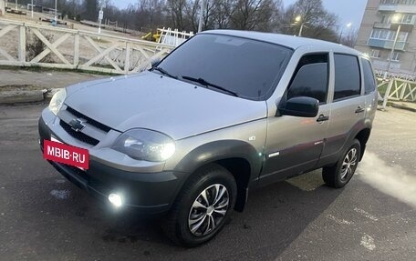 Chevrolet Niva I рестайлинг, 2012 год, 400 000 рублей, 2 фотография