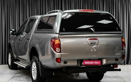Mitsubishi L200 IV рестайлинг, 2015 год, 1 479 000 рублей, 2 фотография