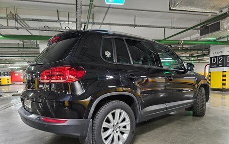 Volkswagen Tiguan I, 2016 год, 2 100 000 рублей, 4 фотография