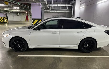 Honda Accord IX рестайлинг, 2019 год, 1 900 000 рублей, 2 фотография