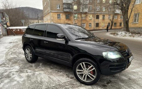 Volkswagen Touareg III, 2003 год, 749 000 рублей, 2 фотография