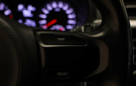 KIA Rio IV, 2018 год, 1 378 000 рублей, 11 фотография