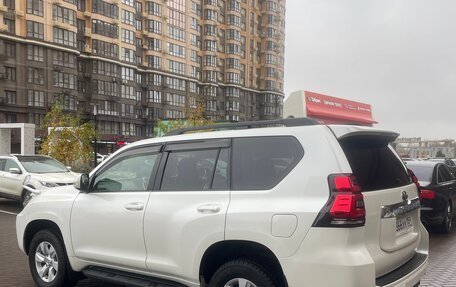 Toyota Land Cruiser Prado 150 рестайлинг 2, 2019 год, 4 350 000 рублей, 4 фотография