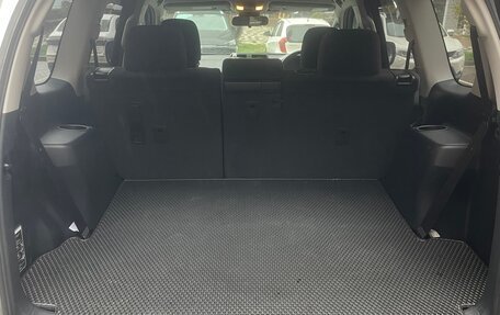 Toyota Land Cruiser Prado 150 рестайлинг 2, 2019 год, 4 350 000 рублей, 8 фотография