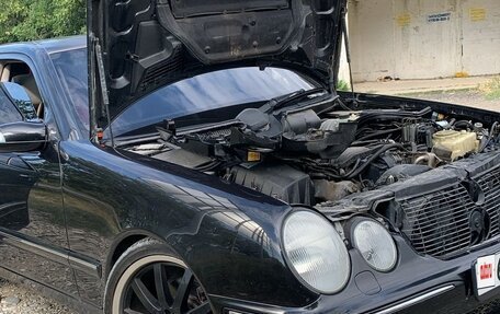 Mercedes-Benz E-Класс, 2001 год, 750 000 рублей, 8 фотография