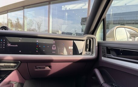 Porsche Cayenne III, 2025 год, 19 190 000 рублей, 20 фотография