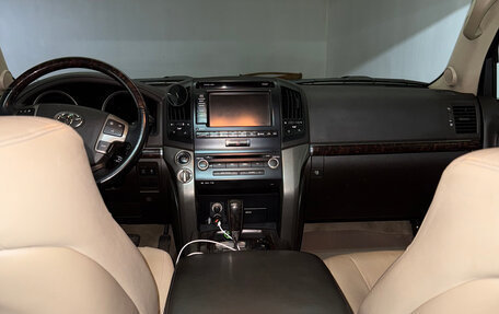 Toyota Land Cruiser 200, 2008 год, 2 490 000 рублей, 12 фотография