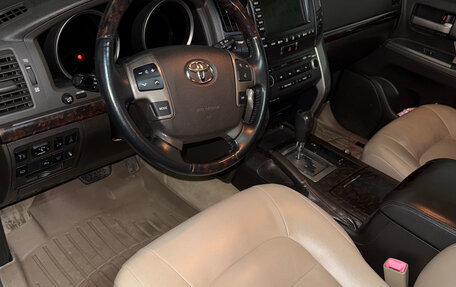 Toyota Land Cruiser 200, 2008 год, 2 490 000 рублей, 20 фотография