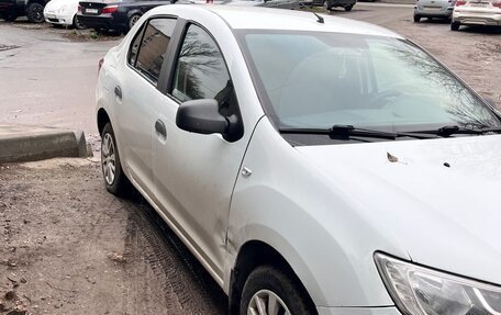 Renault Logan II, 2018 год, 455 000 рублей, 3 фотография