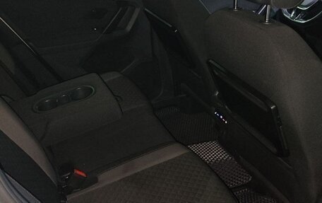 Volkswagen Tiguan II, 2017 год, 2 095 000 рублей, 13 фотография