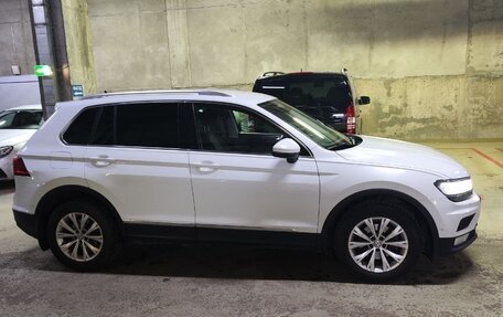 Volkswagen Tiguan II, 2017 год, 2 095 000 рублей, 7 фотография