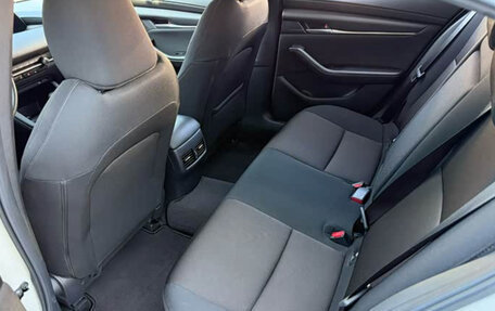 Mazda 3, 2022 год, 1 400 000 рублей, 9 фотография