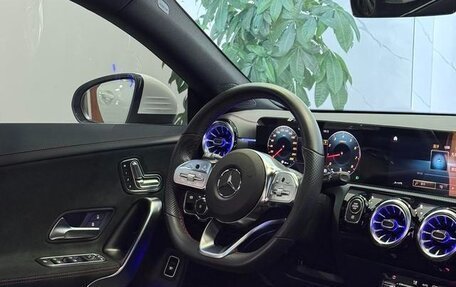 Mercedes-Benz CLA, 2021 год, 2 380 000 рублей, 12 фотография