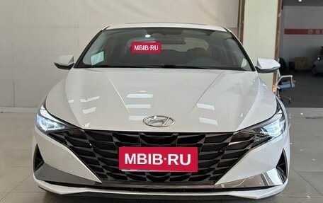 Hyundai Elantra, 2022 год, 1 440 000 рублей, 2 фотография